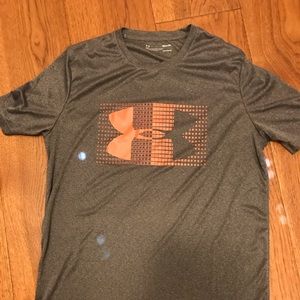 Under Armour T Shirt